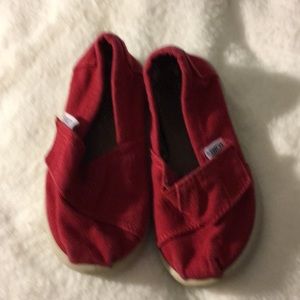 Super Cute Red Toms